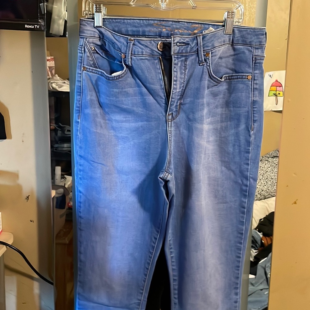 Brand Seven7 skinny leg high rise size 12